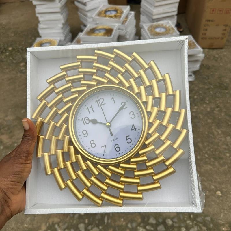 WALL CLOCK